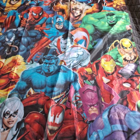 Marvel Heroes Tapestry - Picture 5 of 6
